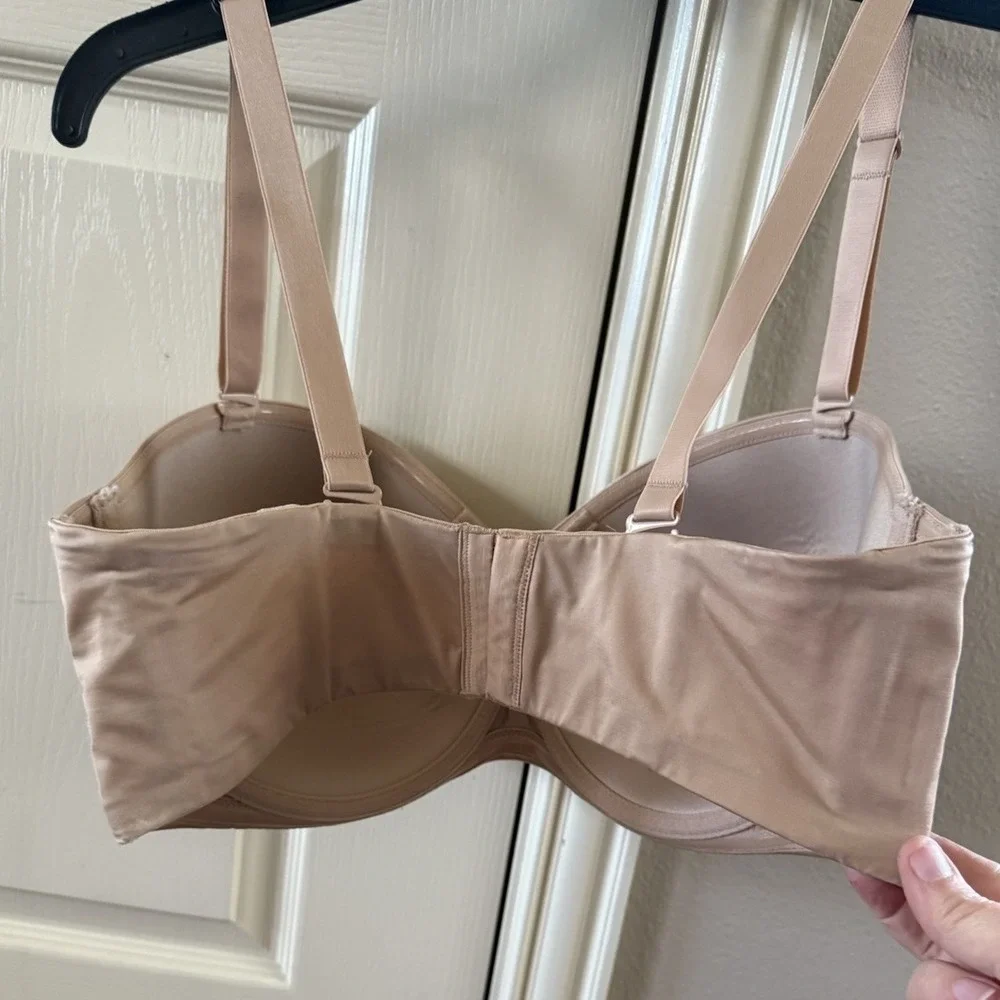 Curvy Couture Intimates Nude Strapless Convertible Bra Multiple‎ Ways 42DDD